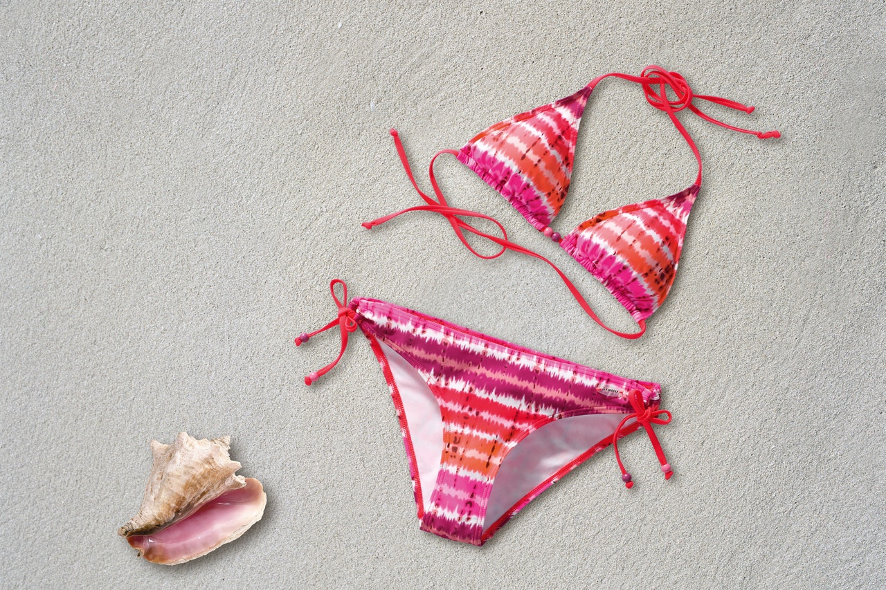 En bikini och en snäcka